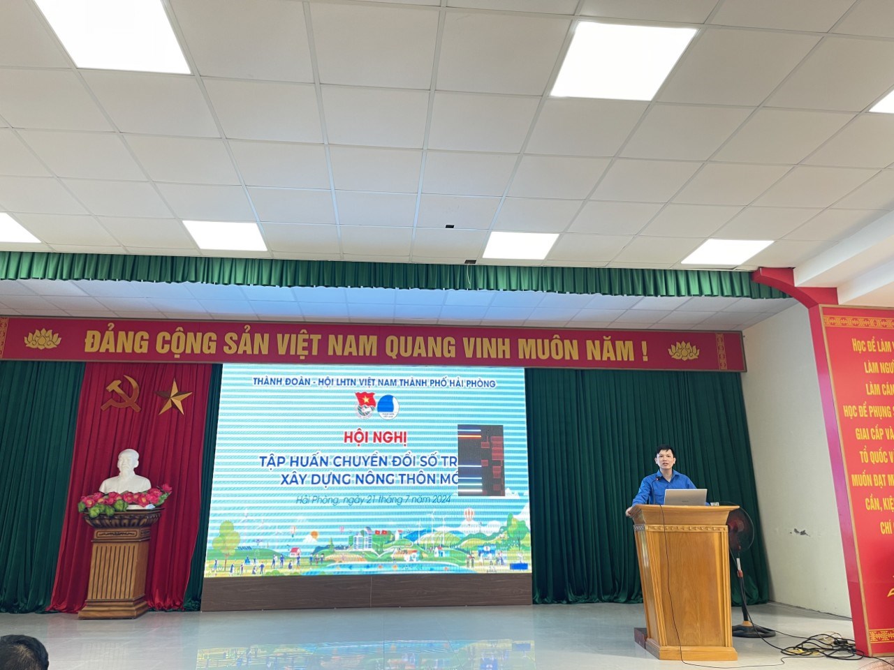 Hội nghị tập huấn chuyển đổi số trong xây dựng nông thôn mới, chủ đề "Ứng dụng công nghệ thông tin trong sản xuất nông nghiệp"