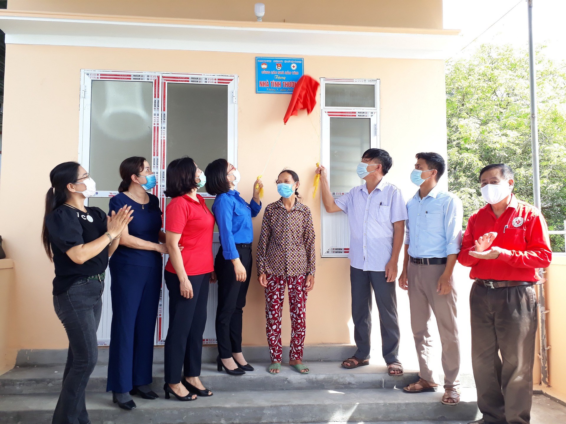 Khánh thành nhà nhân ái - Công trình chào mừng thành công Bầu cử đại biểu Quốc hội và HĐND các cấp nhiệm kỳ 2021 - 2026