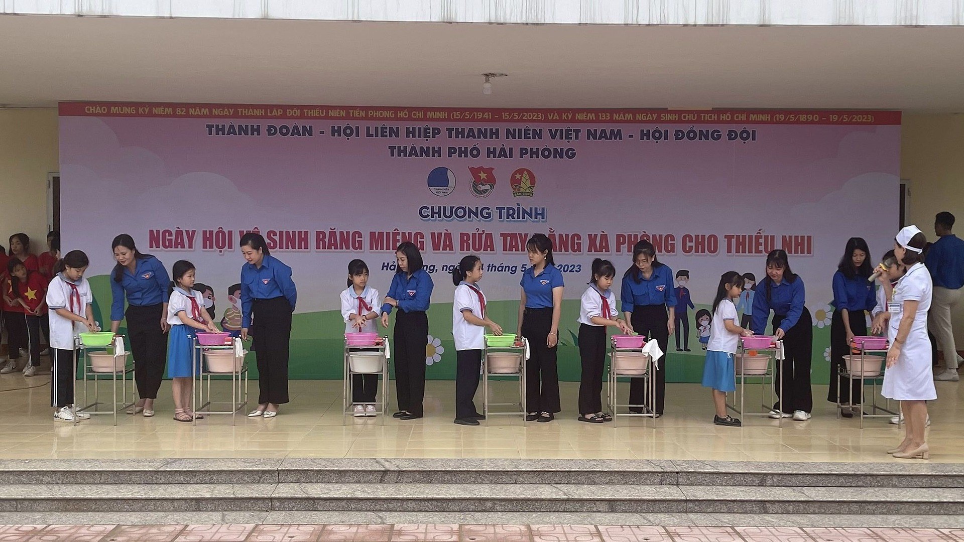 Ngày hội “Vệ sinh răng miệng” - “Rửa tay bằng xà phòng” cho thiếu nhi