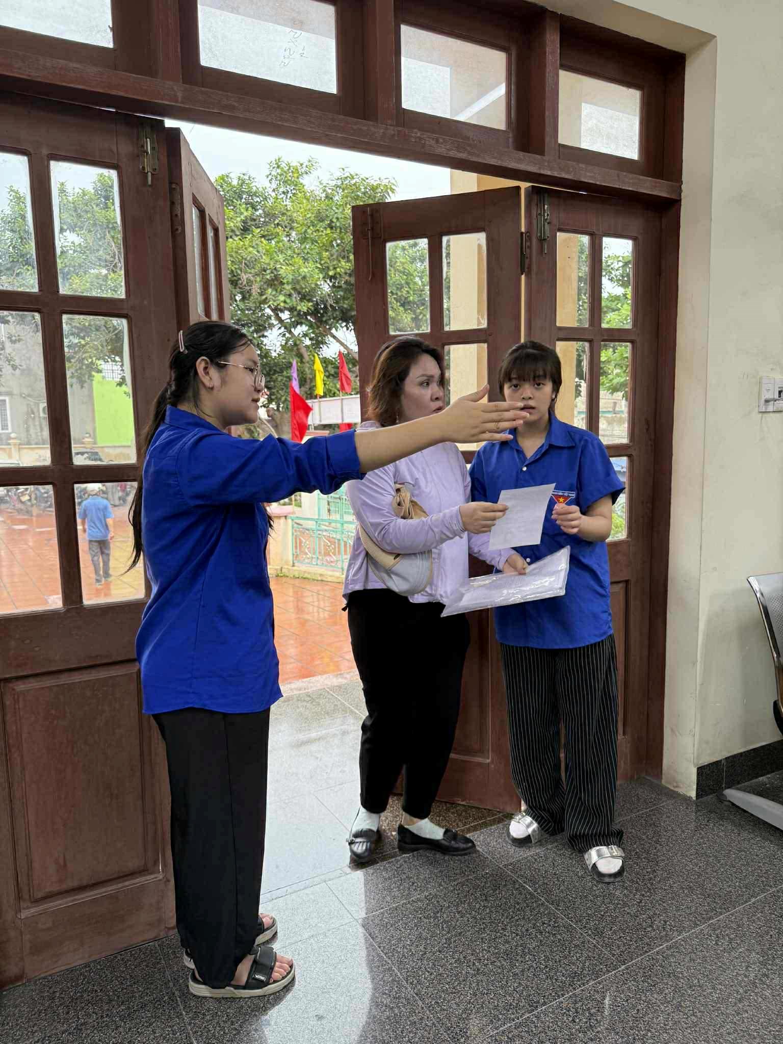 THỰC HIỆN MÔ HÌNH CHUYỂN ĐỔI SỐ