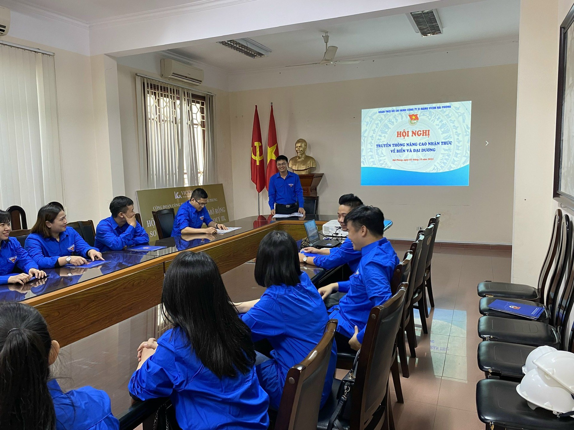 Hội nghị truyền thông về biển và Đại dương cho Cán bộ, người lao động