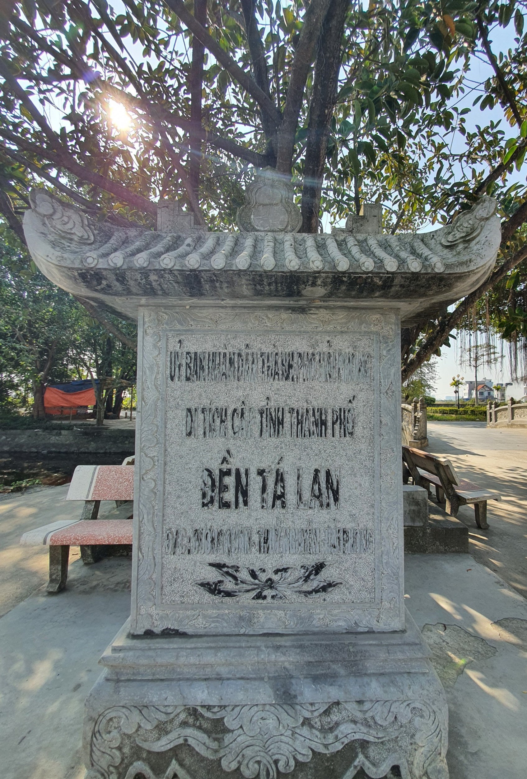 ĐỀN TÁ LAN, XÃ DƯƠNG QUAN, HUYỆN THỦY NGUYÊN