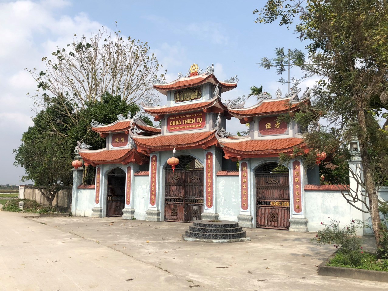CHÙA PHÁC XUYÊN XÃ BẠCH ĐẰNG, HUYỆN TIÊN LÃNG
