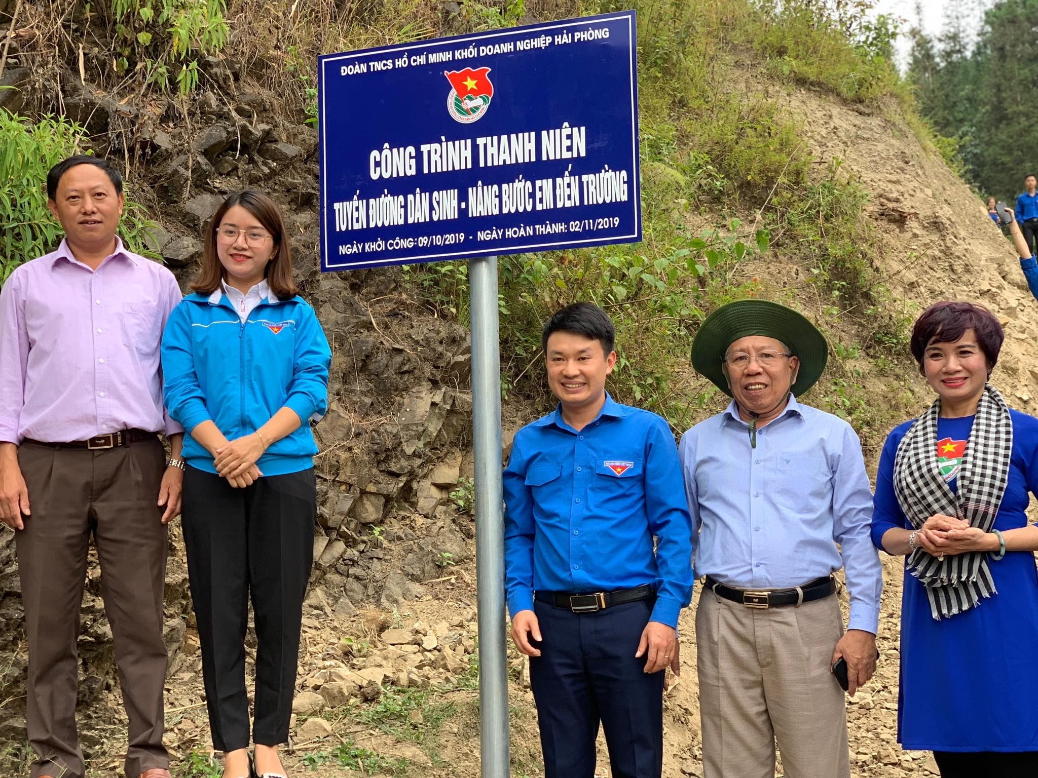 Chương trình tình nguyện "Mùa đông ấm áp năm 2019" tại huyện Mù Cang Chải tỉnh Yên Bái.