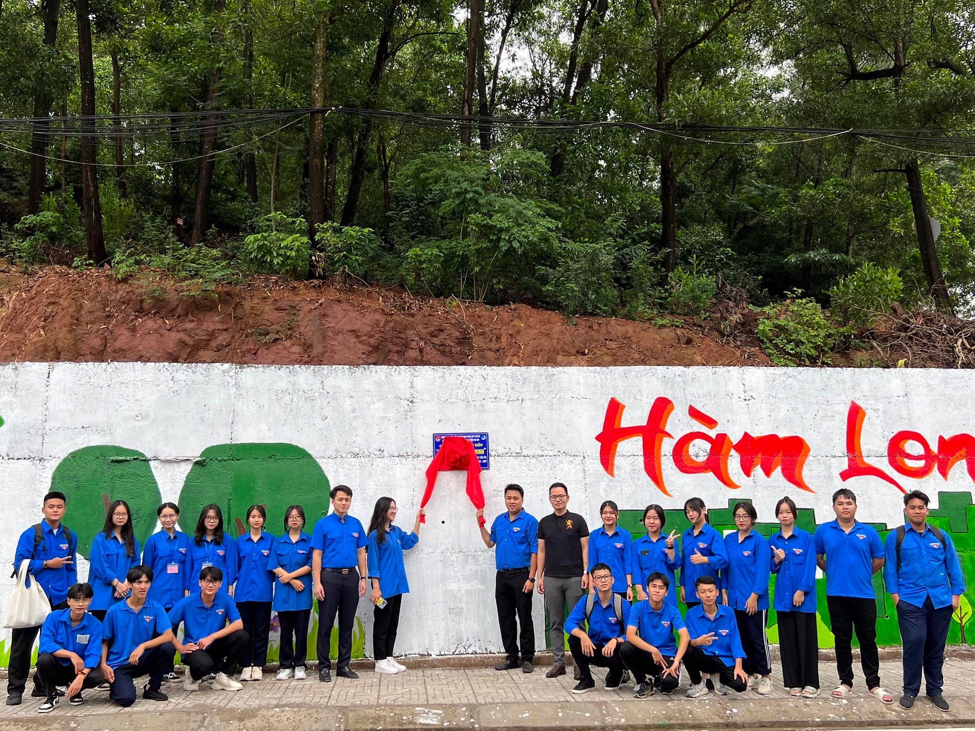 Khánh thành công trình thanh niên" Bức tường xanh thanh niên" tại huyện Thủy Nguyên