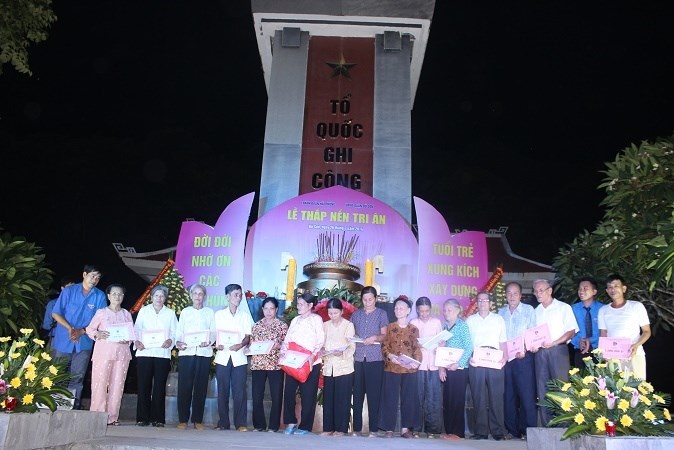 Tuổi trẻ Hải Phòng tri ân các anh hùng liệt sĩ
