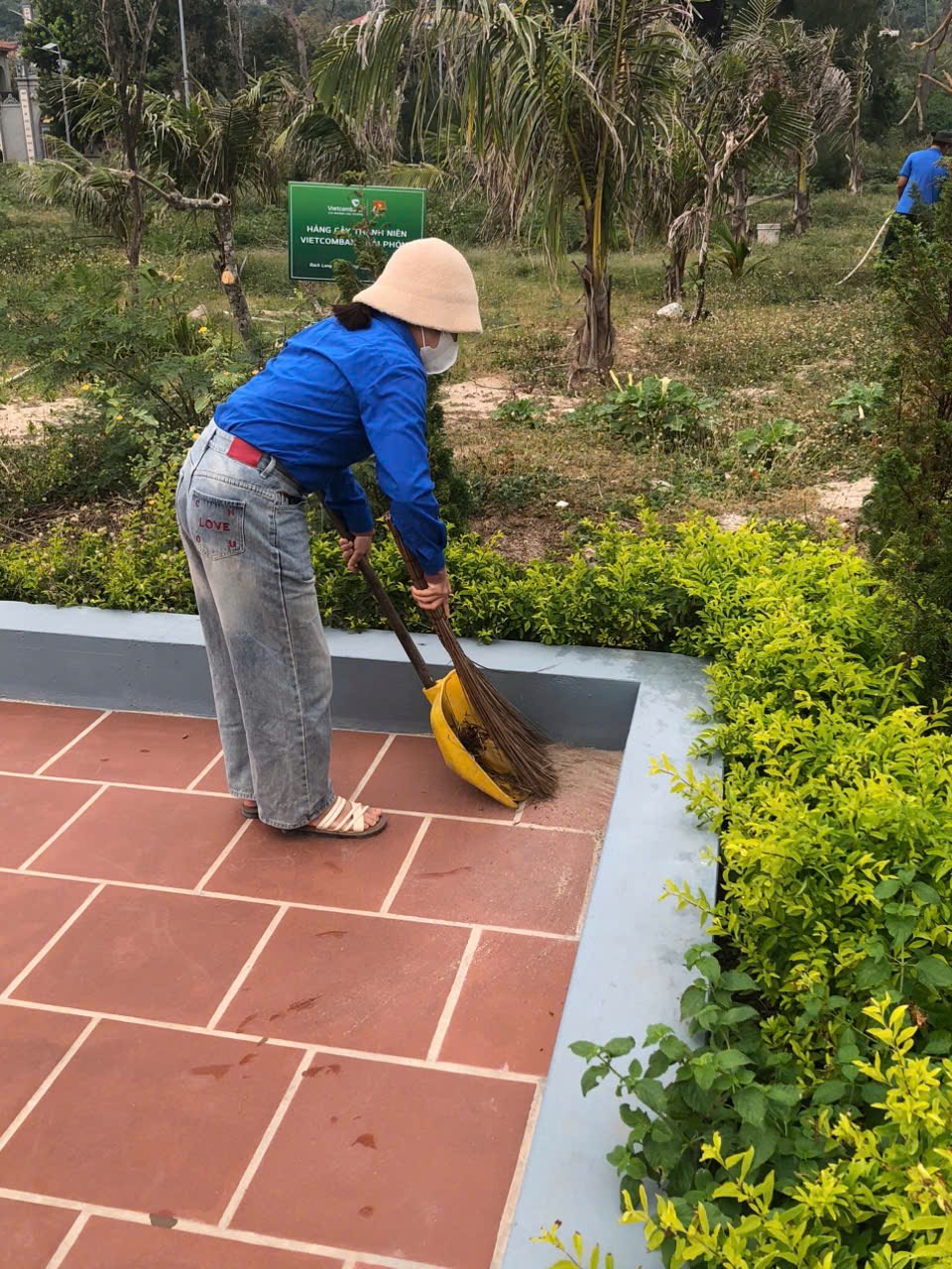 Đoàn Thanh niên Đặc khu Bạch Long Vĩ ra quân ngày Chủ nhật xanh ngày 21/9/2025