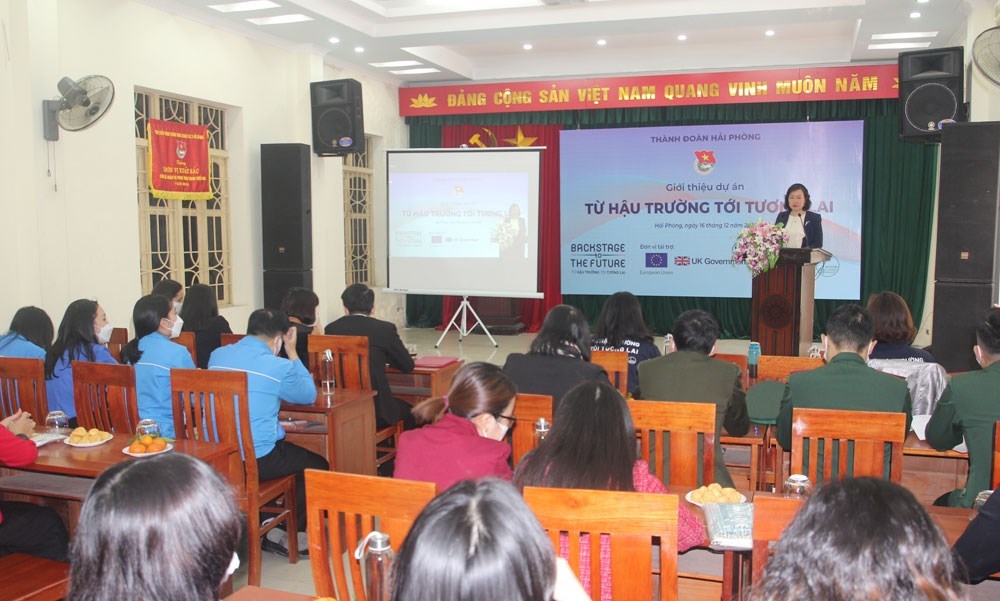 Dự án “Từ hậu trường tới tương lai”: Hỗ trợ di cư an toàn và phòng chống nạn mua bán người