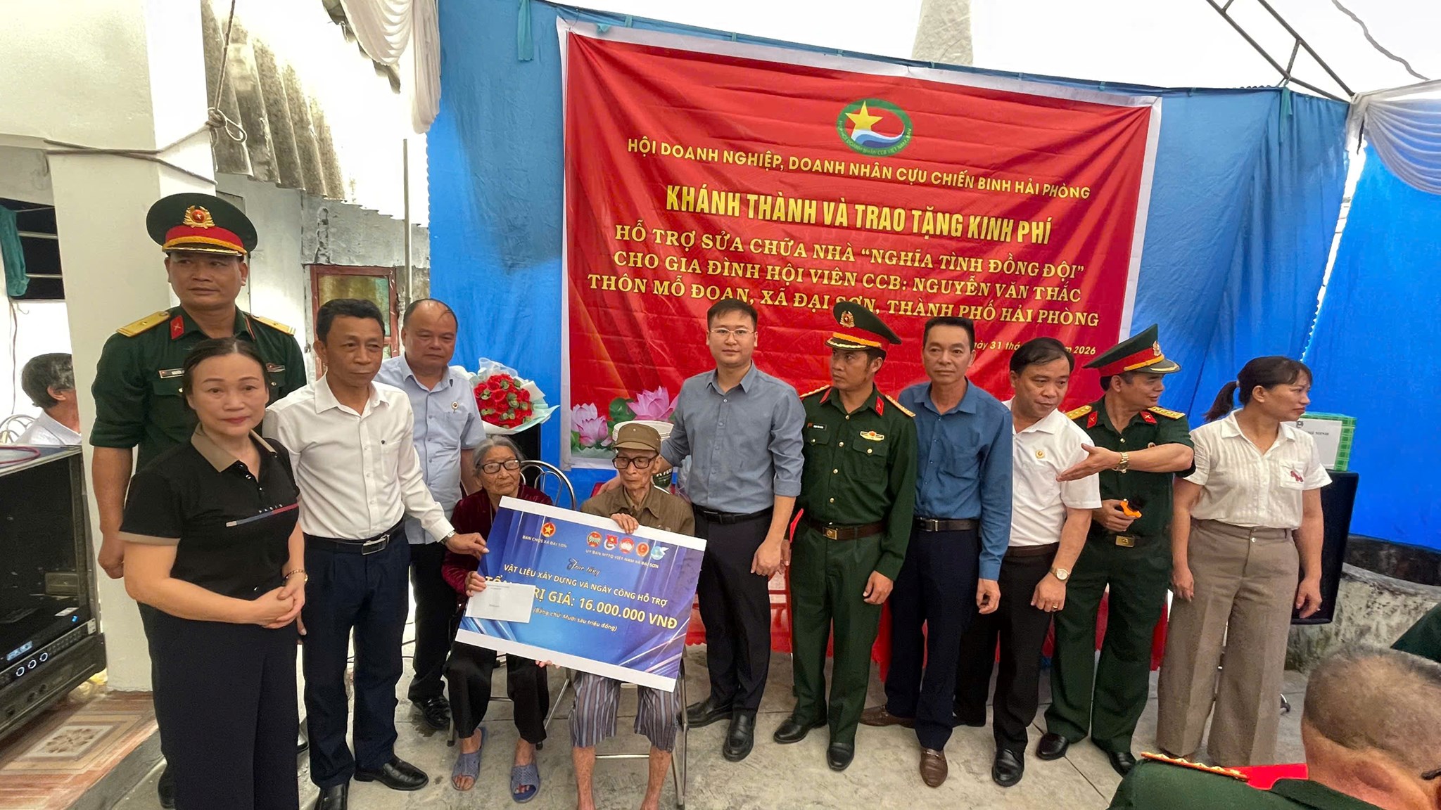 ĐẠI SƠN: TUỔI TRẺ XÃ ĐẠI SƠN CHUNG TAY HỖ TRỢ SỬA CHỮA NHÀ Ở CHO HỘ GIA ĐÌNH KHÓ KHĂN, GÓP PHẦN XÂY DỰNG NÔNG THÔN MỚI NÂNG CAO, NÔNG THÔN MỚI KIỂU MẪU