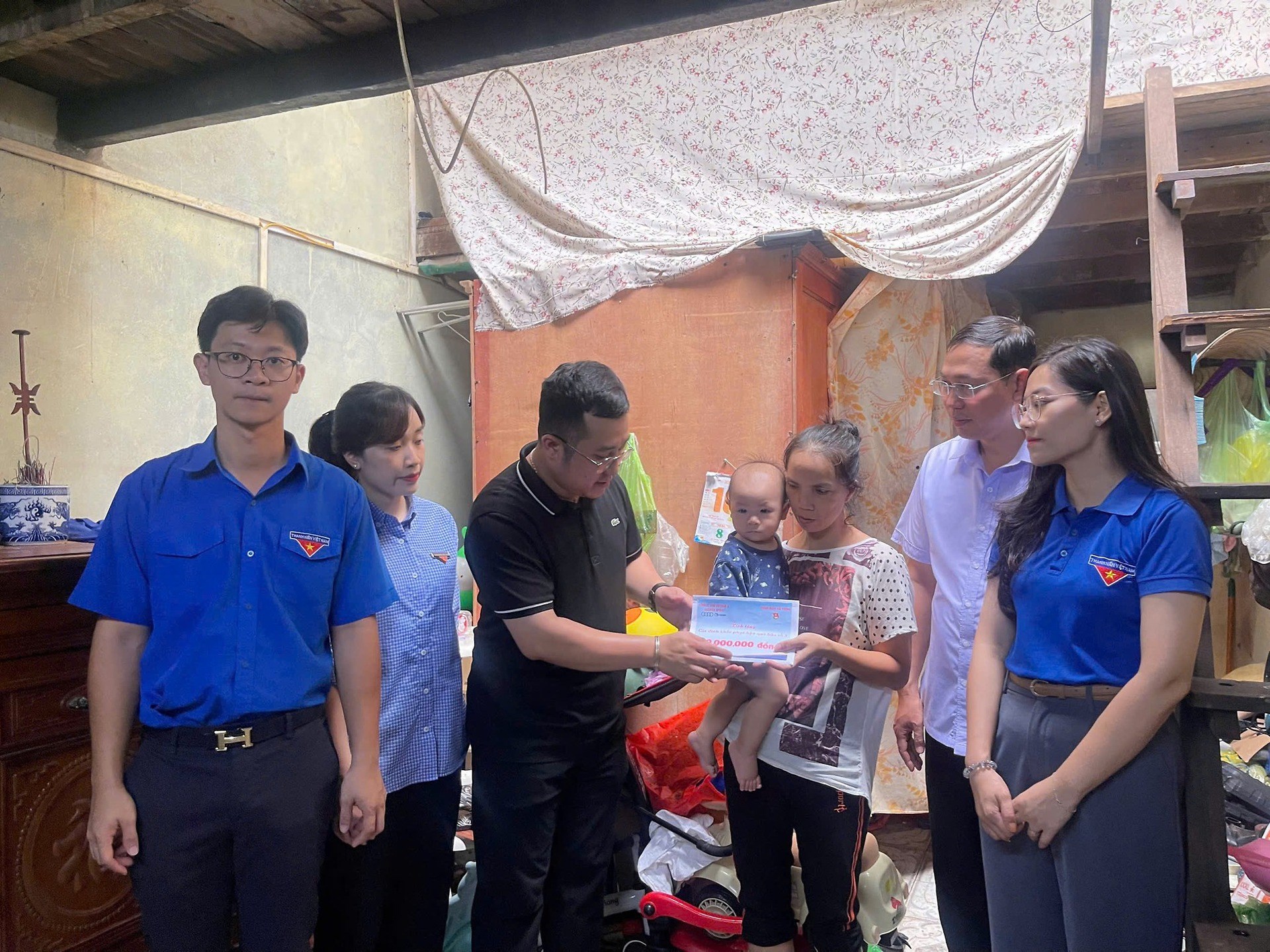 Các địa phương, đơn vị, tổ chức chính trị - xã hội trên địa bàn quận Lê Chân tích cực thực hiện các hoạt động hỗ trợ sau cơn bão số 3