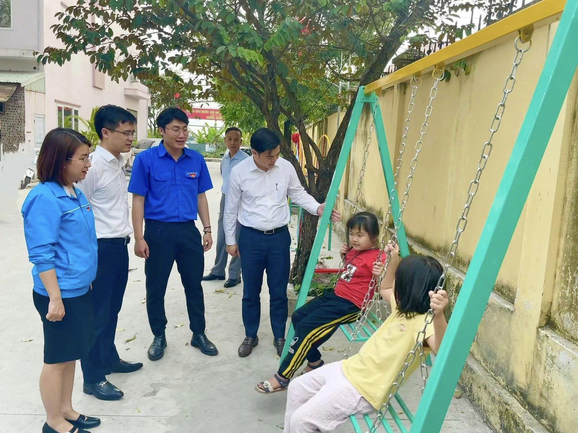 KHÁNH THÀNH CÔNG TRÌNH THANH NIÊN " KHU VUI CHƠI CHO THANH THIẾU NHI"