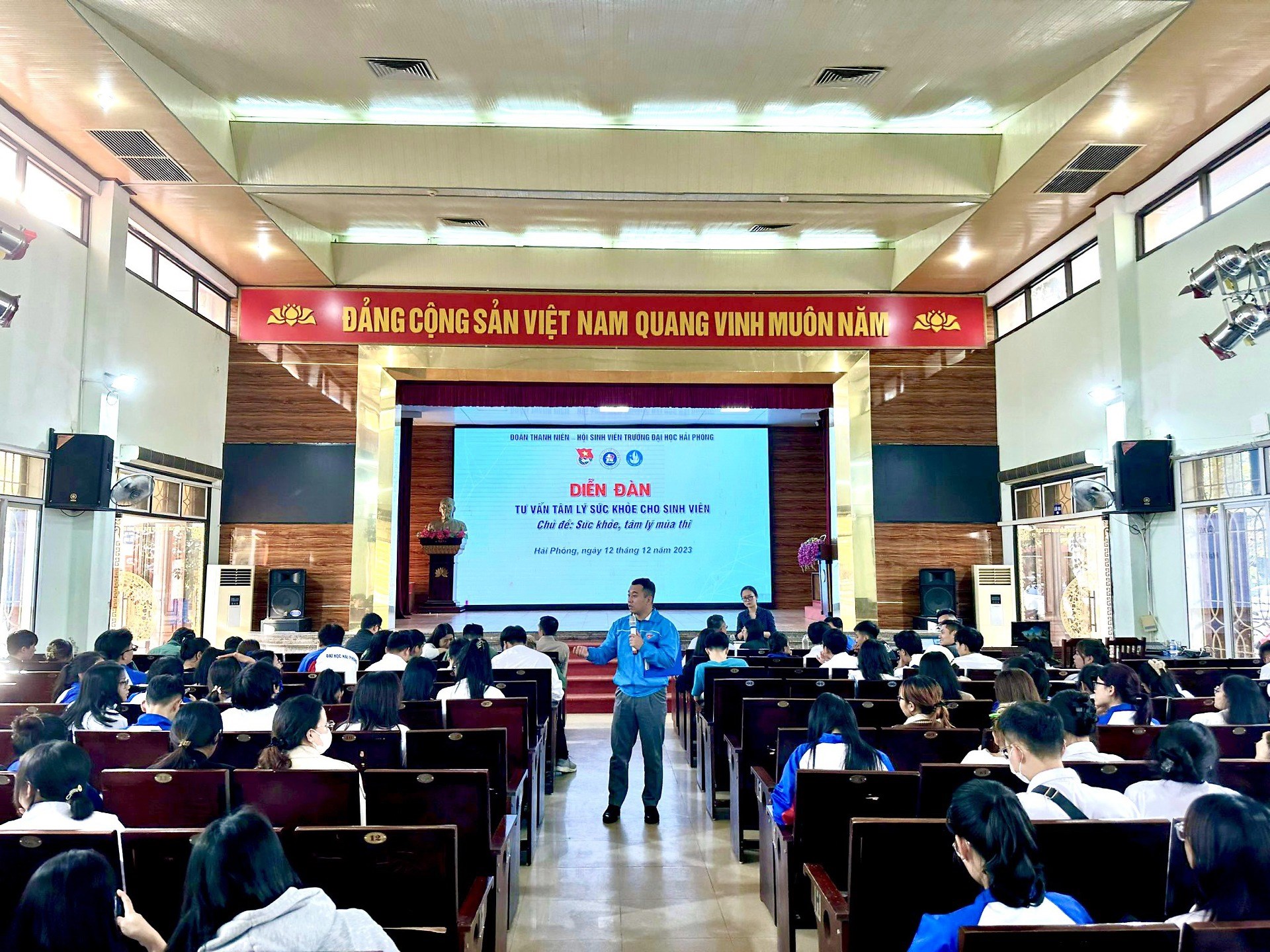 DIỄN ĐÀN TƯ VẤN TÂM LÝ SỨC KHỎE CHO SINH VIÊN NĂM HỌC 2023 - 2024