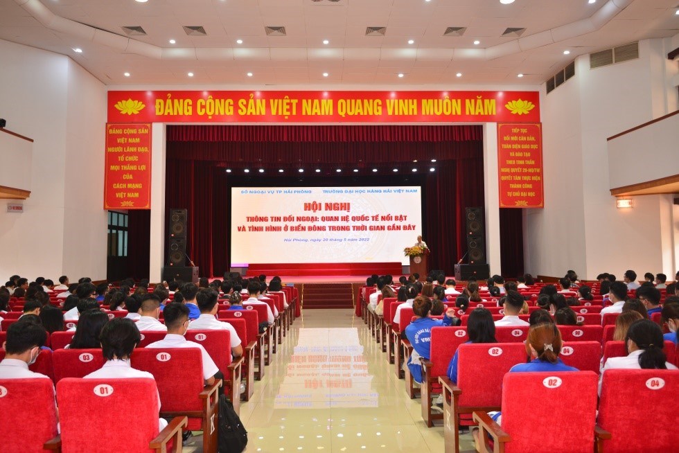 Hội nghị thông tin đối ngoại: quan hệ quốc tế nổi bật và tình hình ở biển đông trong thời gian gần đây
