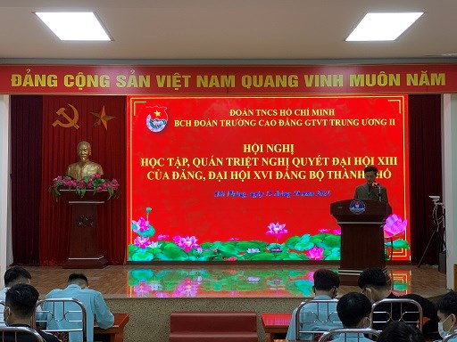Đoàn TN trường Cao đẳng GTVT TƯ II tổ chức Hội nghị học tập các chuyên đề cho đội ngũ cán bộ đoàn chủ chốt năm 2021