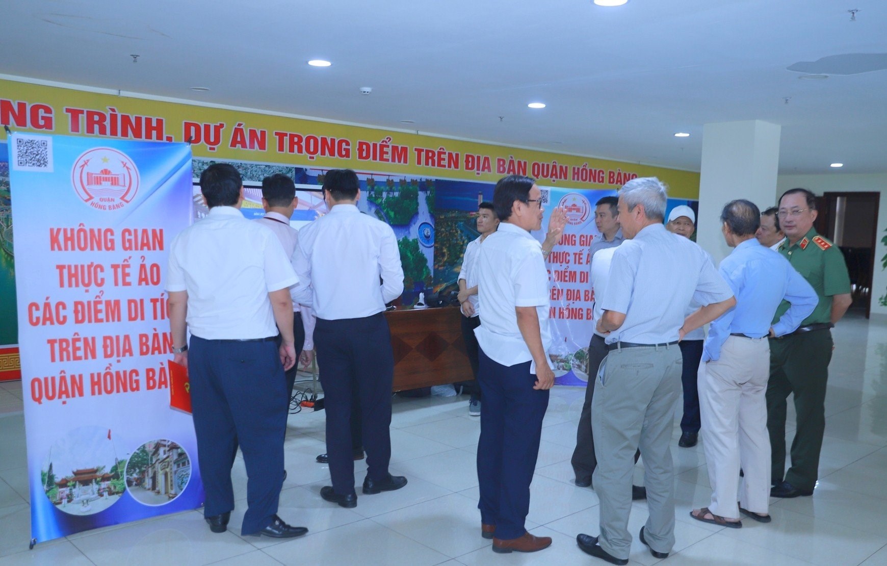 TRẢI NGHIỆM KHÔNG GIAN THỰC TẾ ẢO CÁC ĐIỂM DI TÍCH LỊCH SỬ TRÊN ĐỊA BÀN QUẬN HỒNG BÀNG