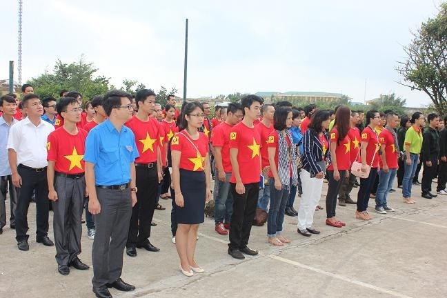 Ấn tượng từ trại sáng tác tuyên truyền trên Đảo Thanh niên Bạch Long Vĩ
