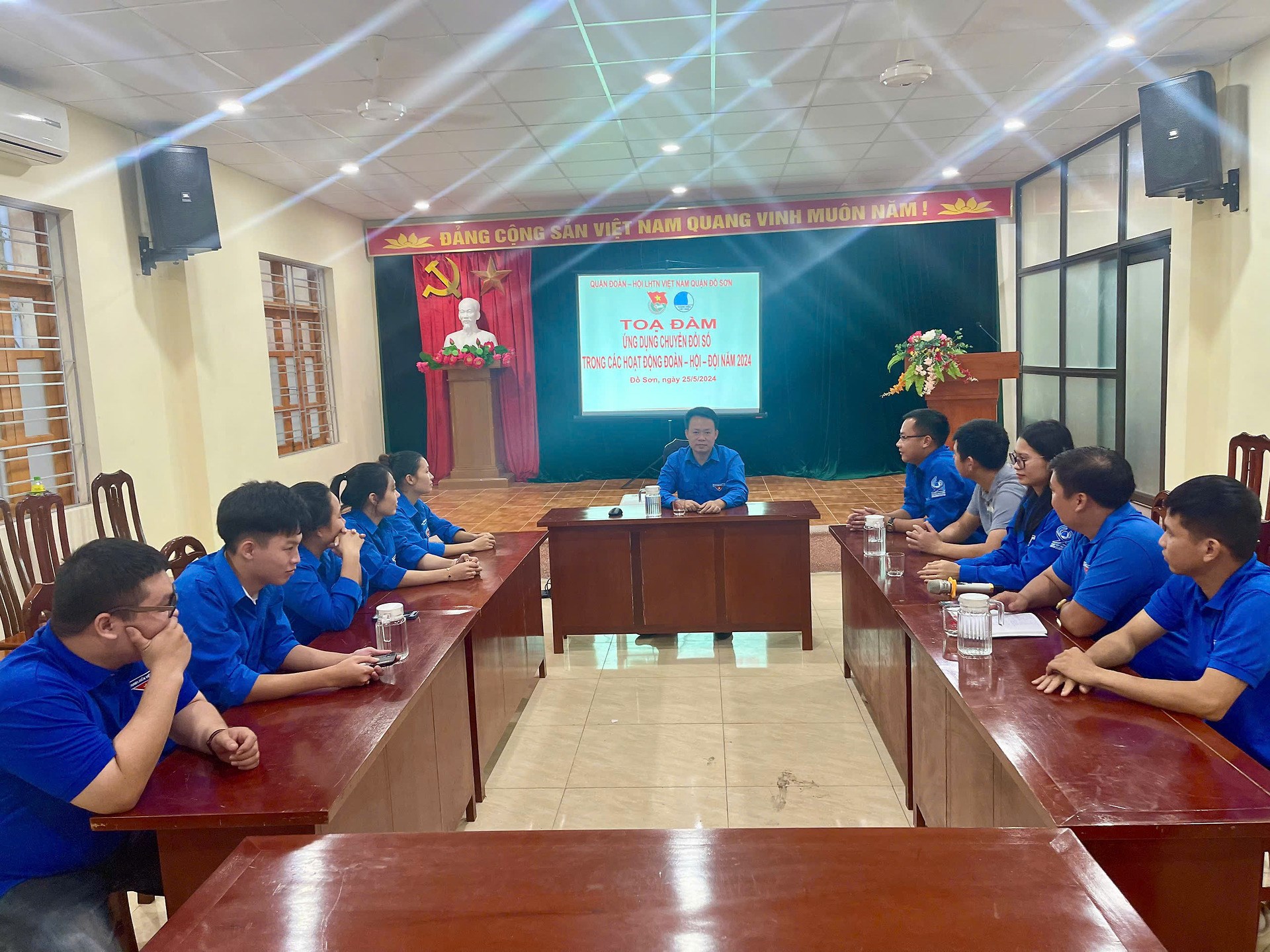 Quận đoàn - Hội LHTN Việt Nam quận Đồ Sơn tổ chức Toạ đàm ứng dụng chuyển đổi số trong các hoạt động Đoàn - Hội - Đội năm 2024